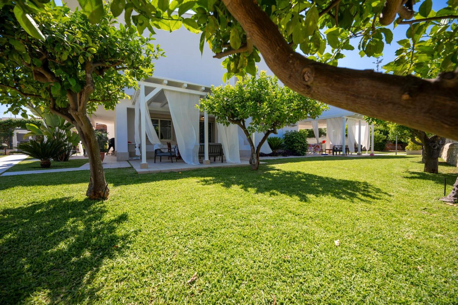 Villa Venera Fontane Bianche Charme Apartments Экстерьер фото